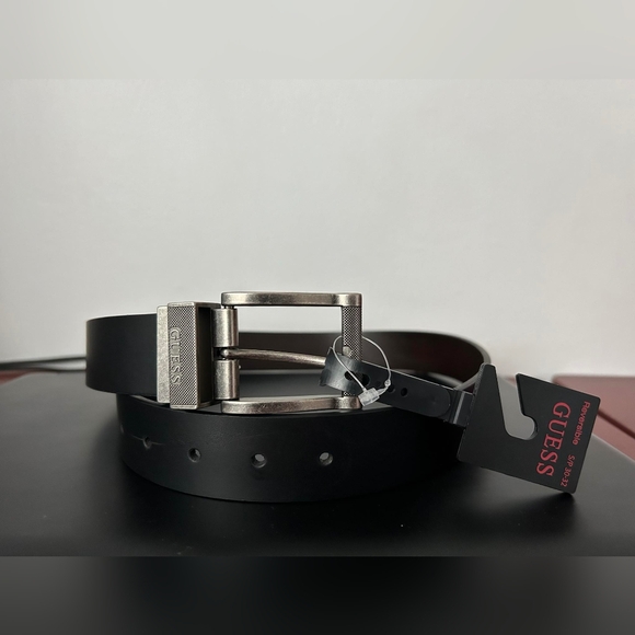 Guess men's reversible belt size S - Picture 1 of 4
